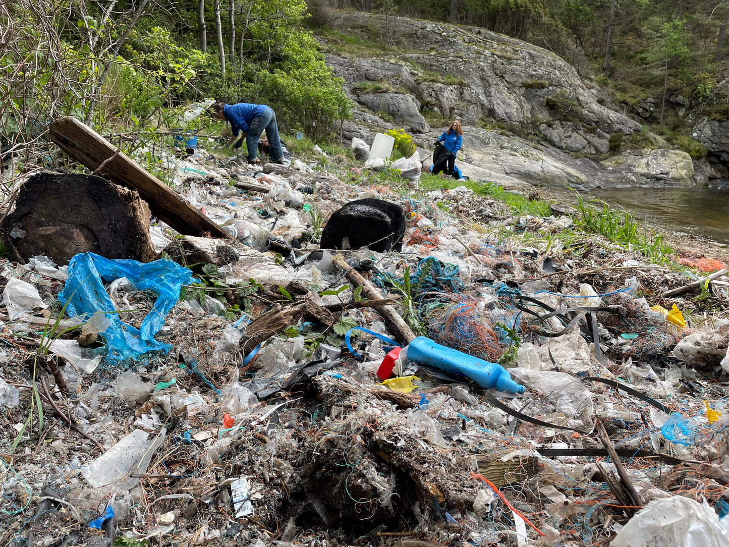 25 plastic bottles/month - (0,25 kg) - CleanSea