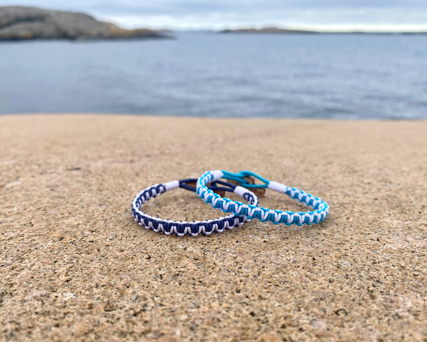 Wavy 2 KG - Aquamarine & Salt White